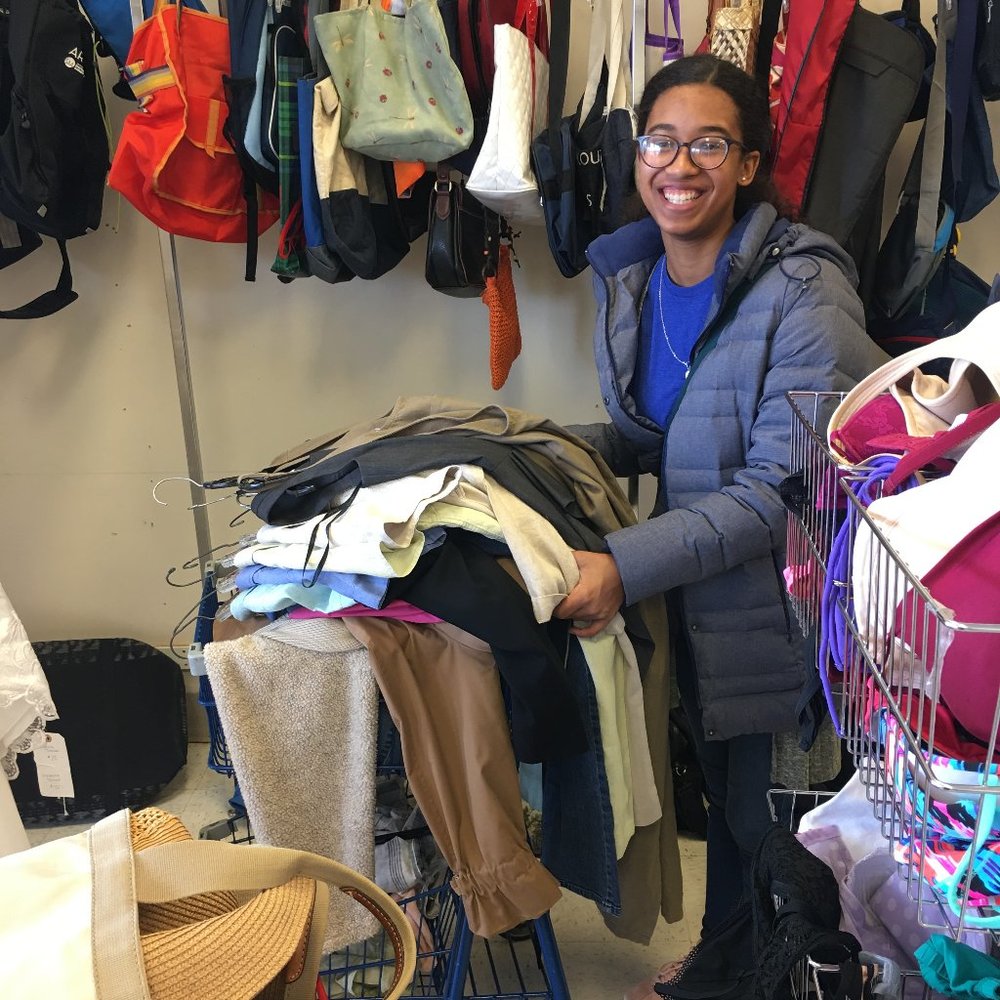 Meet your Posher, Makayla - Picture 1 of 4